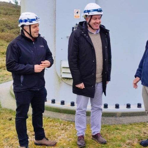 Alcalde da Cañiza visita as instalacións de “Acciona Energía” e o Parque eólico Deva