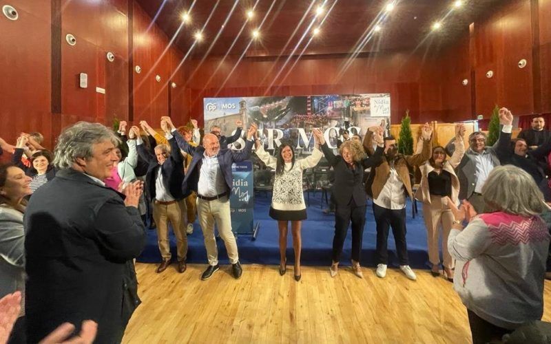 A alcaldesa Nidia Arévalo (PPdeG) completa o seu equipo electoral en Mos