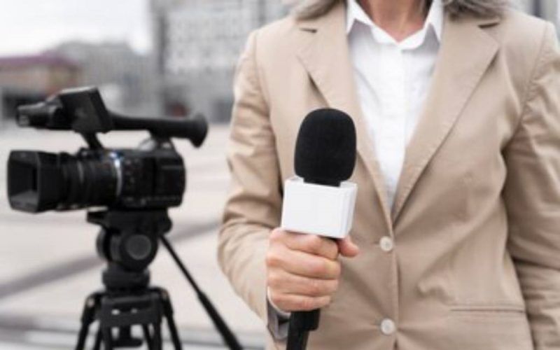 Colexio de Xornalistas reclama respecto para o traballo dos profesionais da comunicación