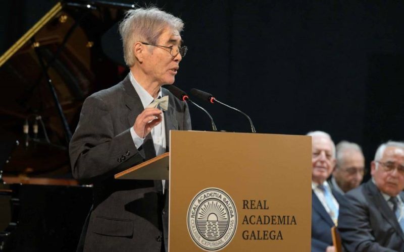 O xaponés Takekazu Asaka ingresou na Real Academia Galega