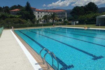 A piscina municipal de Arbo inicia a súa tempada de verán