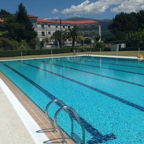 A piscina municipal de Arbo inicia a súa tempada de verán