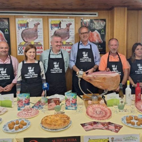 A Cañiza “porá en valor” a súa Festa do Xamón