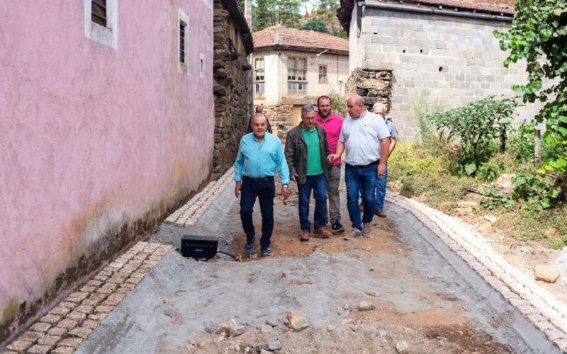 A Deputación de Ourense destina máis de 1,2M€ a Laza para obras e servizos