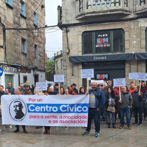 O Ateneo Amado Garra reivindica un centro sociocultural para a vila de Ponteareas na inauguración dunha Residencia de Artistas