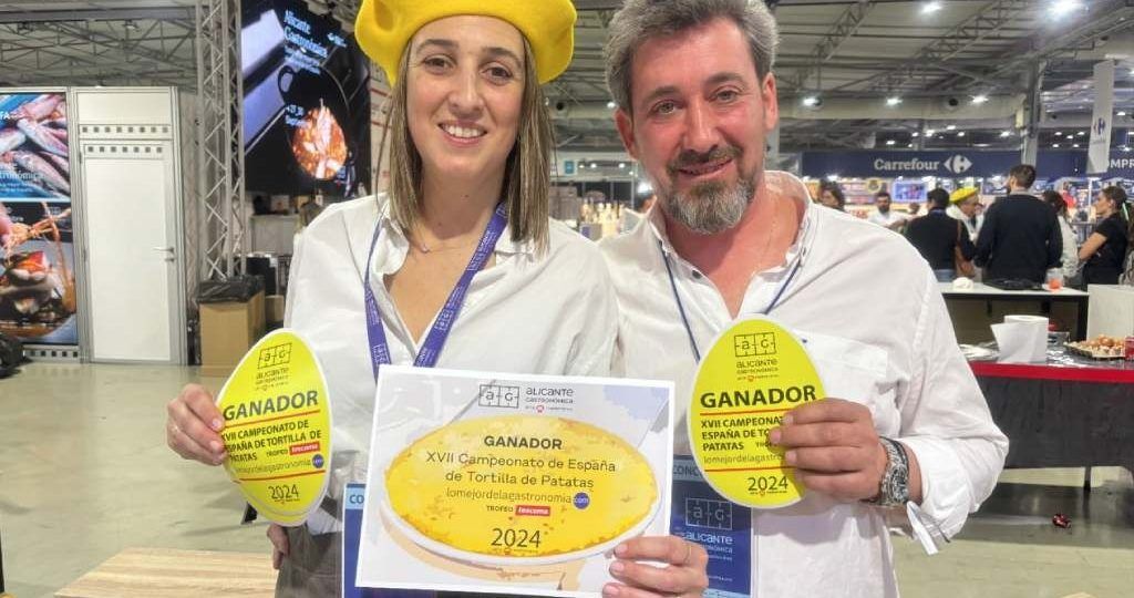 I Campionato de Tortilla de Patacas de Galicia e simposio en Ourense