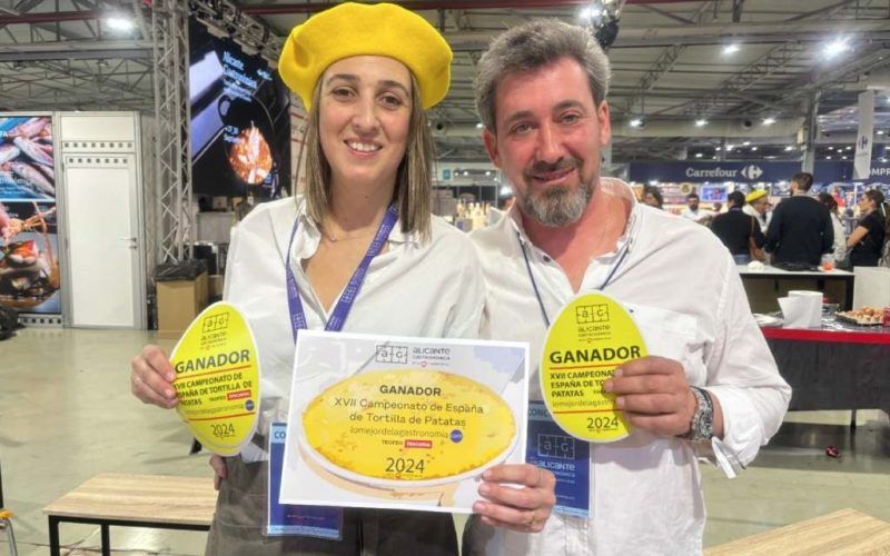 I Campionato de Tortilla de Patacas de Galicia e simposio en Ourense