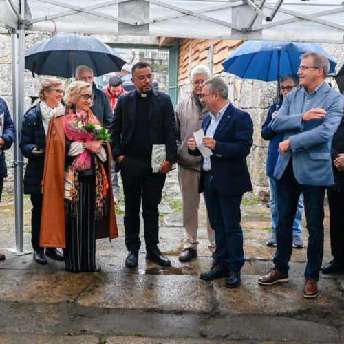 Esgos estrea biblioteca na que fora unha palleira