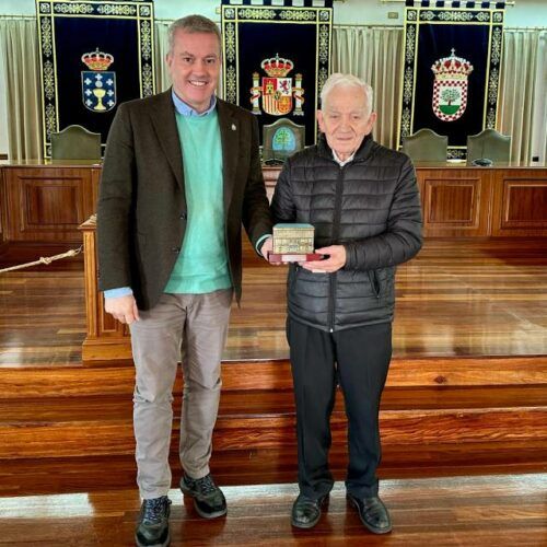 A Cañiza honra a José María Vázquez Piñeiro, cura de Valeixe