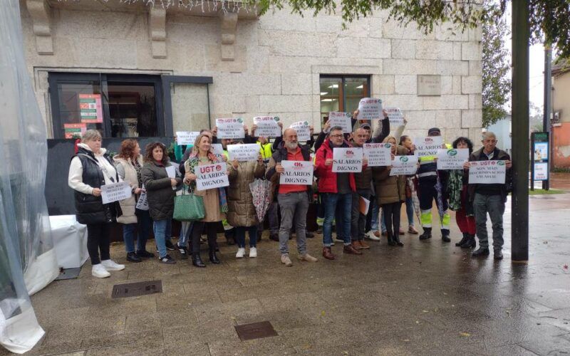 Esixen melloras laborais ante “abuso de poder” no Concello de Tomiño