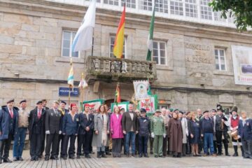 O artista Diego Giráldez reúne na Cañiza ás Asociacións e Irmandades Militares de España e Portugal