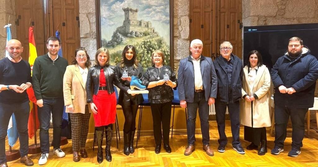 Ponteareas homenaxea ás artistas Teresa Novoa e Cristina Maró